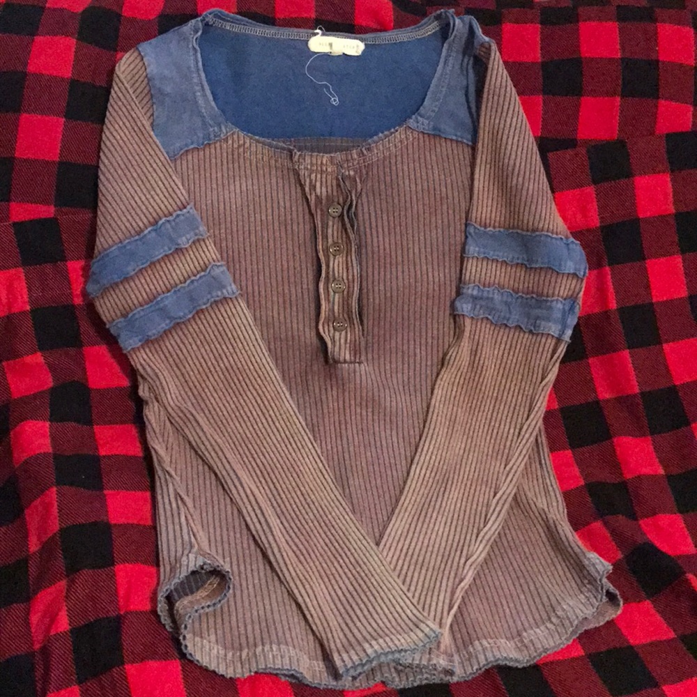 Woman shirt